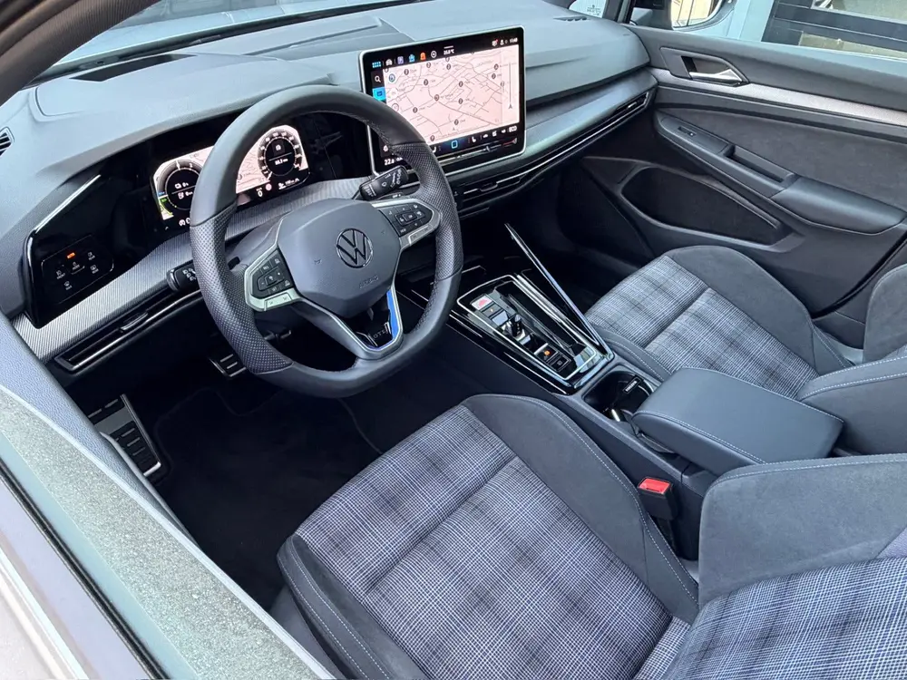 Volkswagen Golf 1.5 272pk eHybrid GTE | Trekhaak | Led mistl uit 2025, foto 8