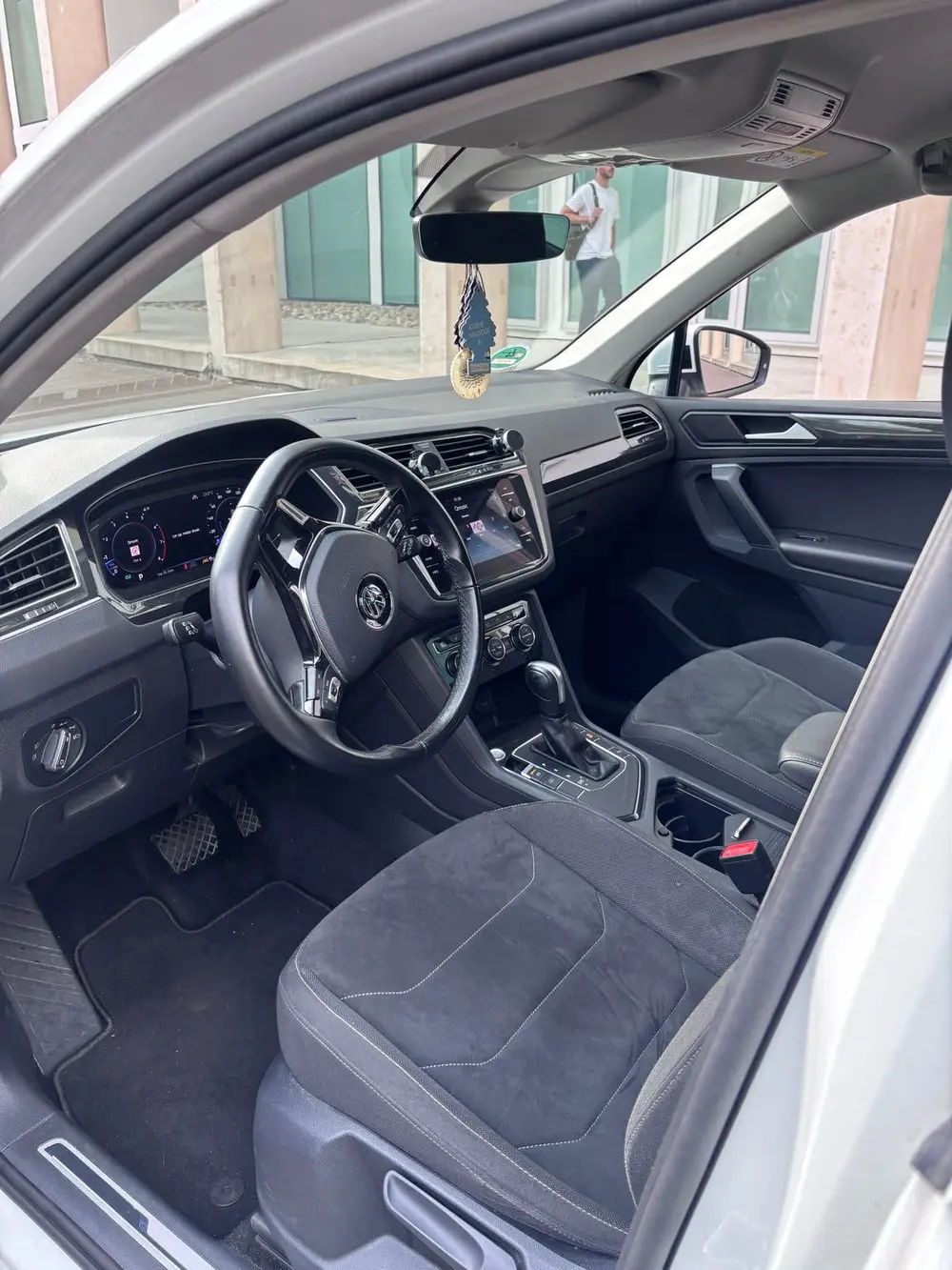 Volkswagen Tiguan 1.5 TSI ACT 150pk DSG 2020 Wit uit 2020, foto 9