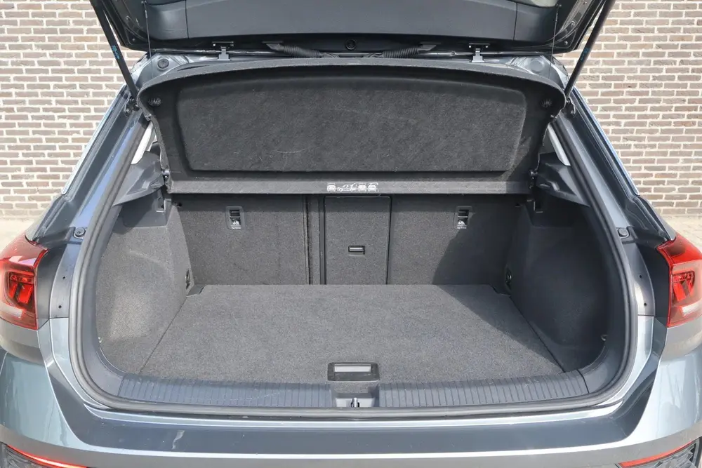 Volkswagen T-Roc 1.5 TSI 150pk Sport | Panoramadak | Beats A uit 2020, foto 19