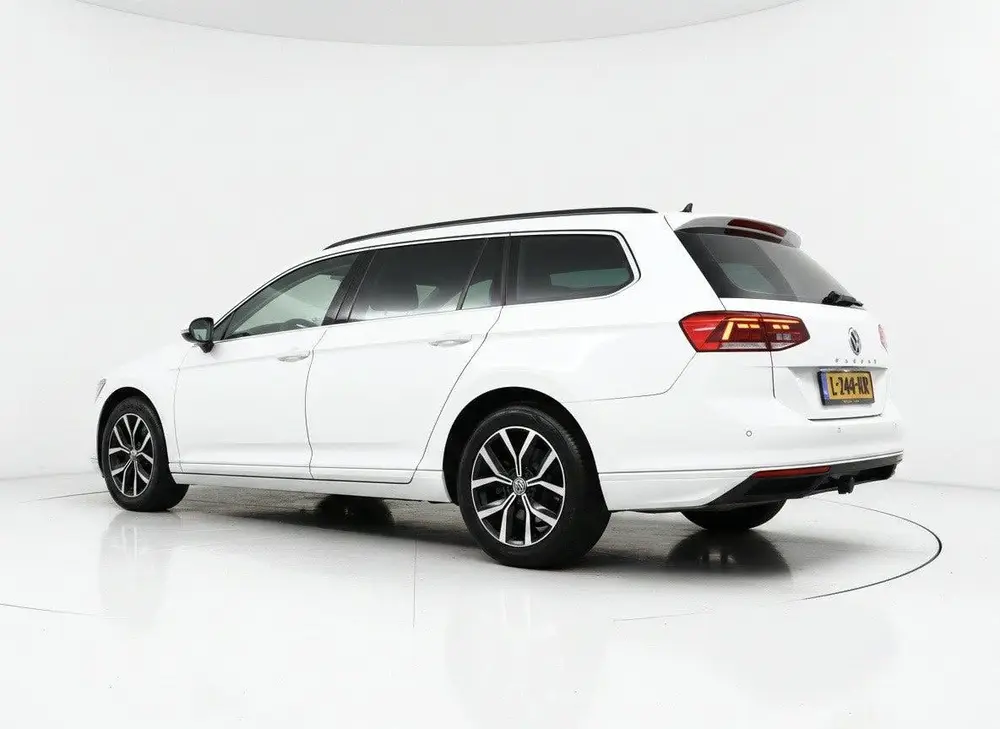Volkswagen Passat Variant 1.6 TDI Comfort Business | Camera uit 2019, foto 14