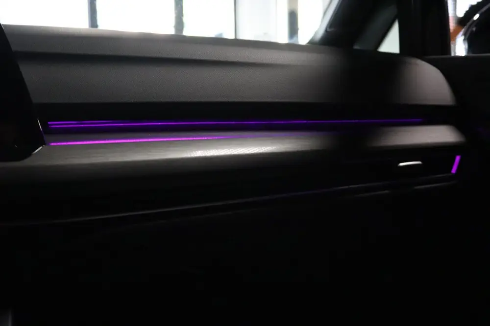 Volkswagen Golf 2.0 TSI GTI PANO IQ LIGHT SFEER CARPLAY uit 2020, foto 3