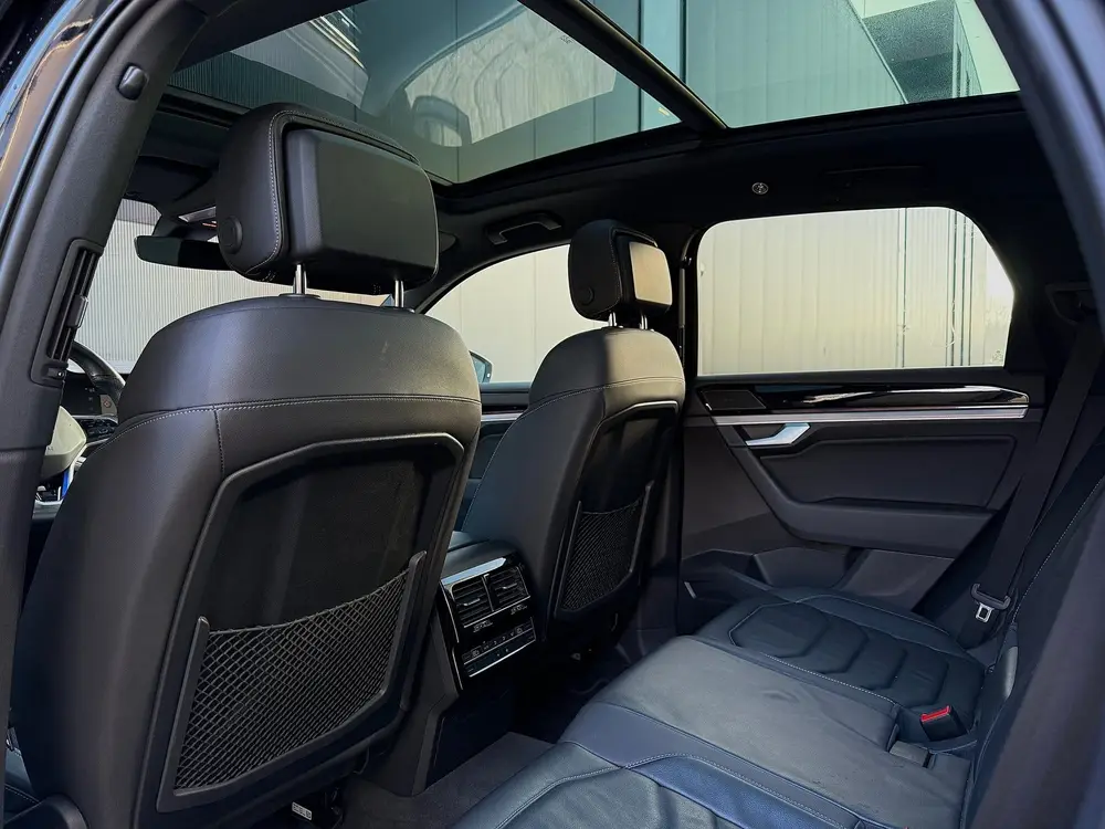 Volkswagen Touareg 3.0 TSi eHybrid, 462PK, 4MOTION, R-Line uit 2020, foto 11