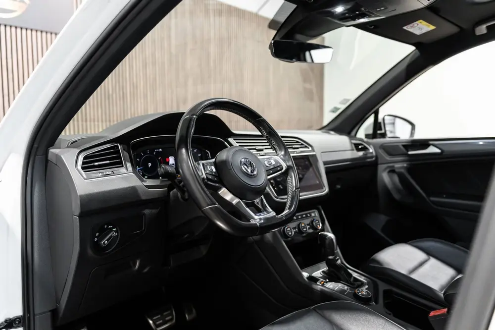 Volkswagen Tiguan 2.0 TSI 4Motion R-Line DSG PANO LED CAMERA uit 2019, foto 12