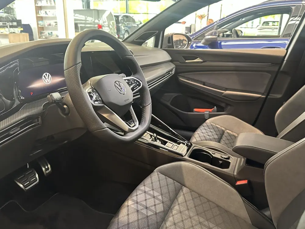 Volkswagen Golf Variant 1.5 eTSI R-Line Business+ | Panorami uit 2023, foto 6