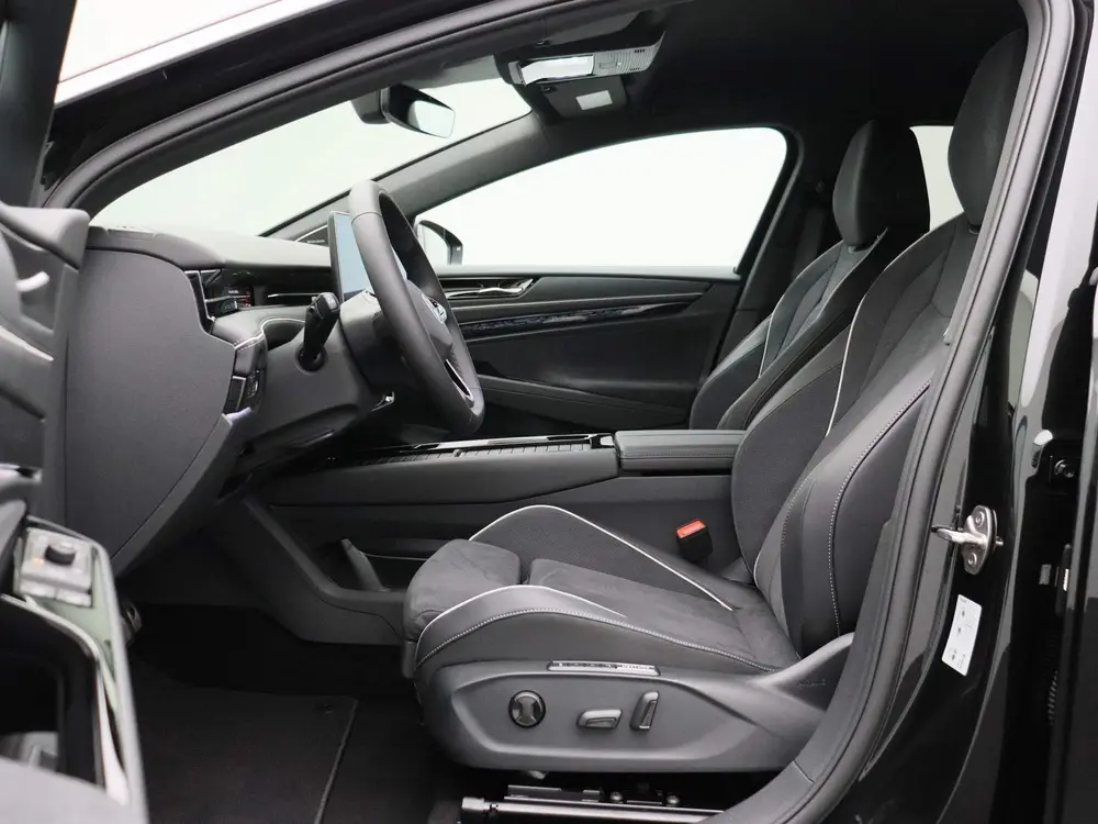 Volkswagen ID.7 Tourer Pro Business 77 kWh 286 PK | 360 Grad uit 2025, foto 10
