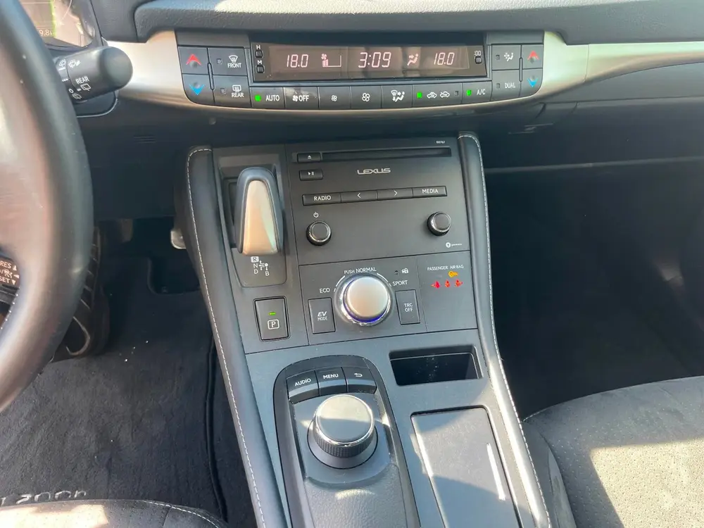 Lexus CT 200H 1.8 Edition 30| Lage km-stand | Rijklaar | Cru uit 2019, foto 13