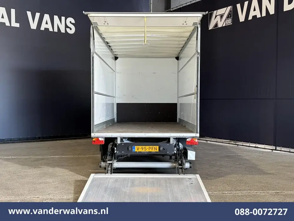 MAN TGE 2.0 141pk Bakwagen Laadklep Euro6 Airco | Apple Carp uit 2023, foto 2