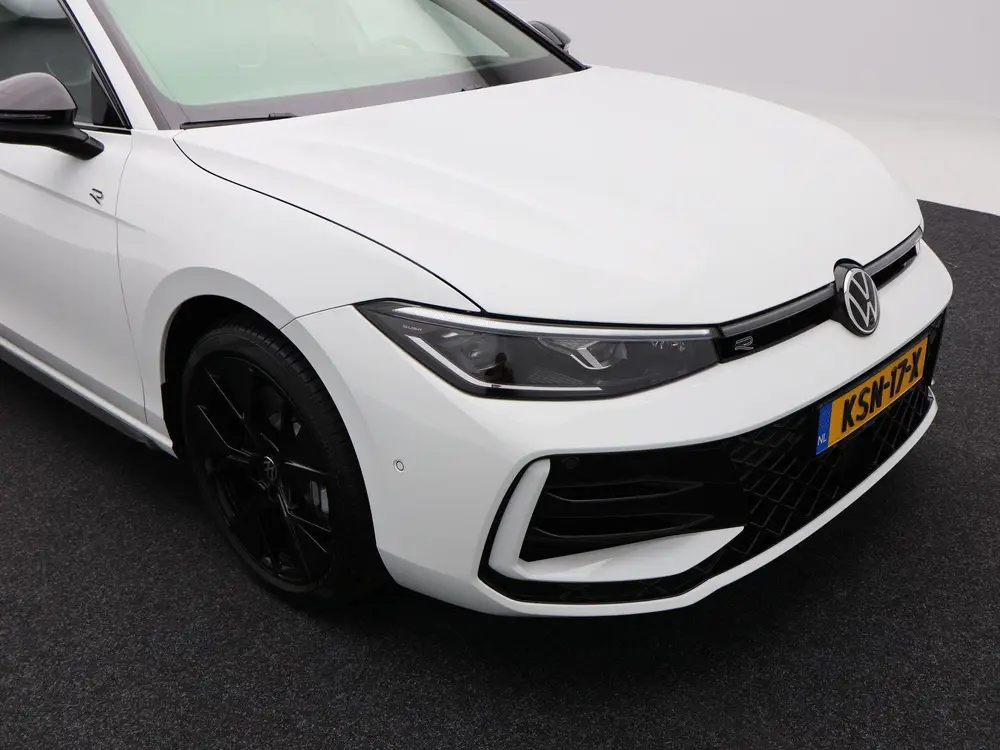 Volkswagen Passat Variant 1.5 eHybrid 272 Pk R-Line | Black uit 2026, foto 12
