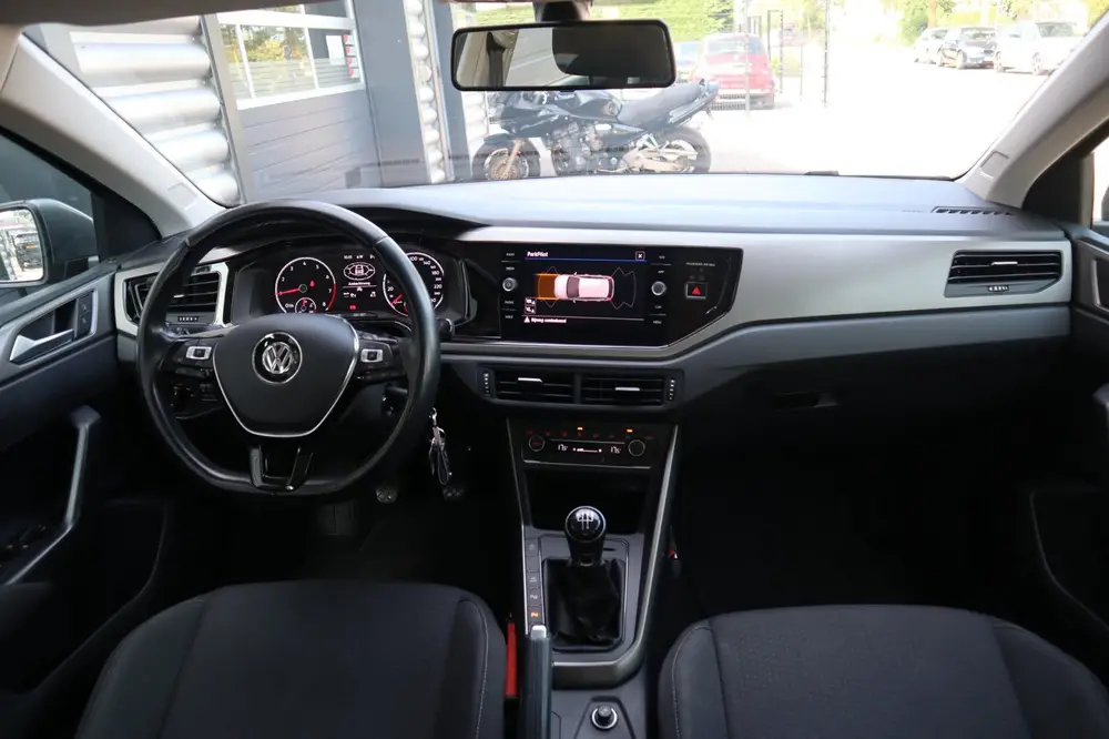 Volkswagen Polo 1.0 TSI Comfortline Business uit 2019, foto 12