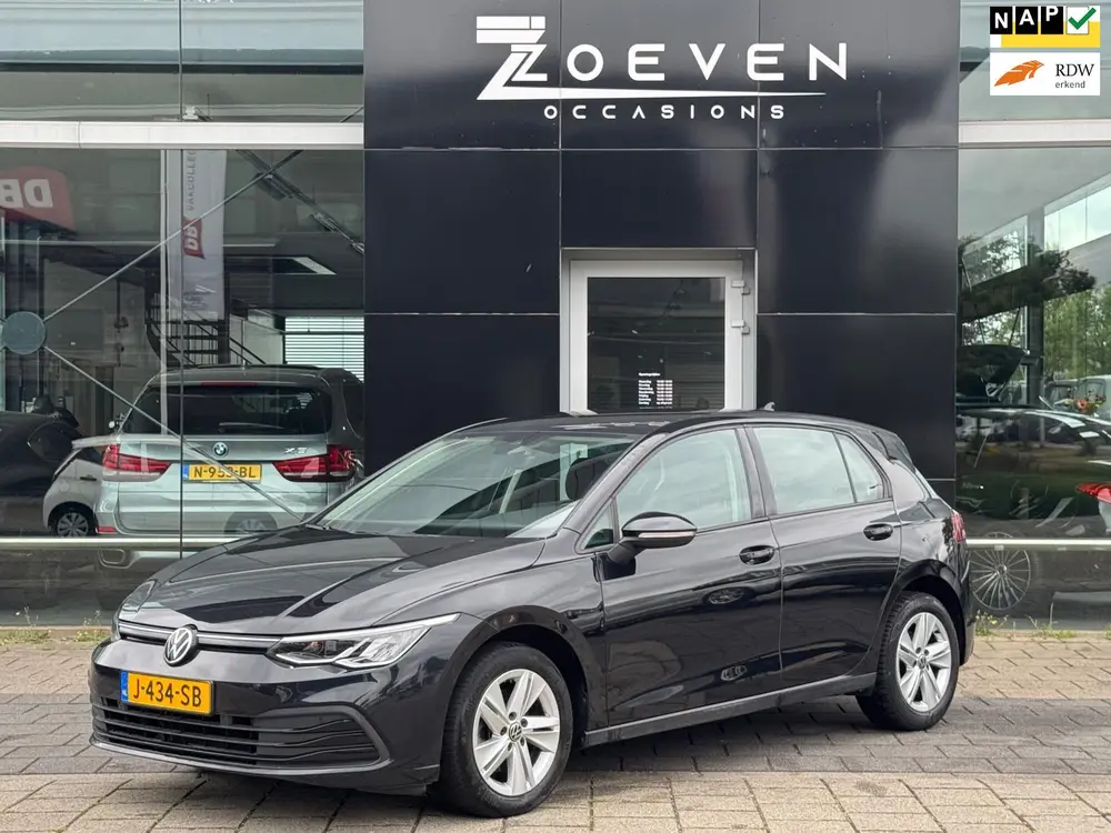 Volkswagen Golf 1.0 TSI Life uit 2020