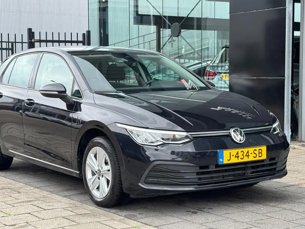 Volkswagen Golf 1.0 TSI Life uit 2020, foto 16