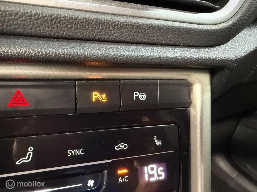 Volkswagen T-Roc 1.5 TSI MOVE Edition|Camera|Carplay|IQ Ligh uit 2024, foto 19