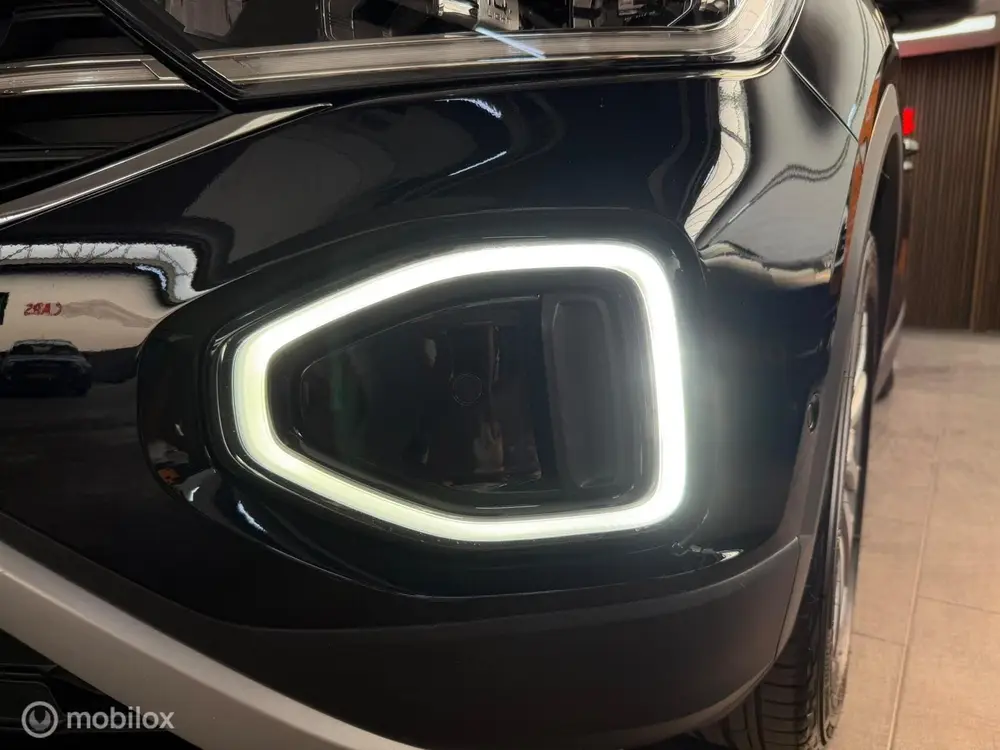 Volkswagen T-Roc 1.5 TSI MOVE Edition|Camera|Carplay|IQ Ligh uit 2024, foto 8