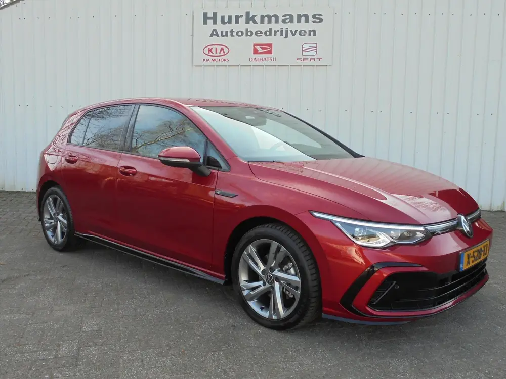 Volkswagen Golf 1.5 eTSI 130PK AUTOMAAT R-LINE BUSINESS NL-A uit 2024, foto 3