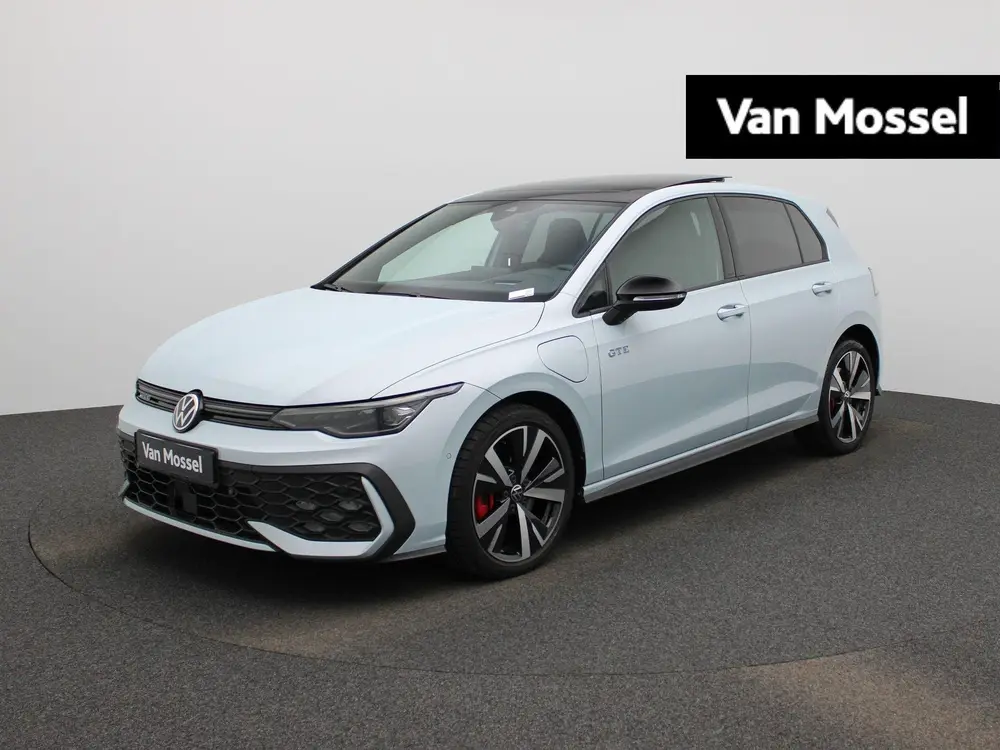 Volkswagen Golf 1.5 eHybrid GTE 272 PK | Panoramadak | Trekh uit 2025
