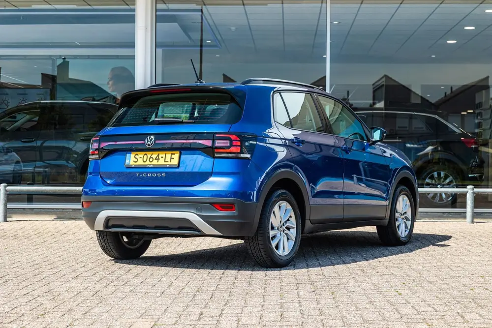 Volkswagen T-Cross 1.0 TSI 110pk DSG Life | Navigatie | Carp uit 2023, foto 2