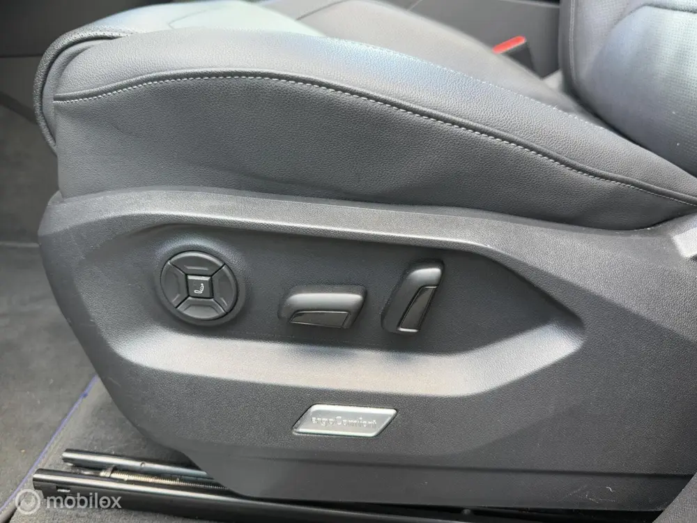 Volkswagen Touareg 3.0 R|Pano|Massage|Hybrid|21"|Pano|Vol uit 2022, foto 8