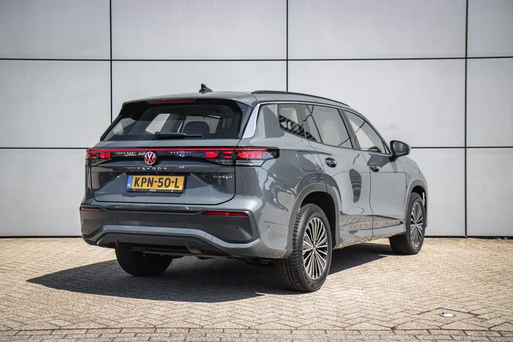 Volkswagen Tayron 1.5 eHybrid 204pk Life Edition | Achteruit uit 2025, foto 2
