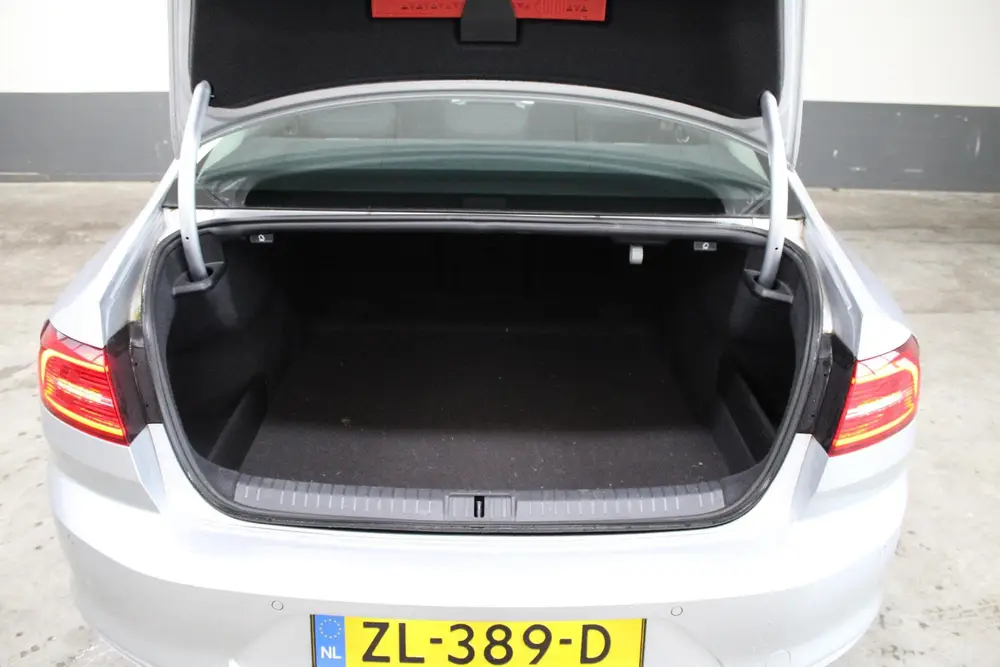 Volkswagen Passat 1.6 TDI Comfortline | LED | Navi | ACC uit 2019, foto 9