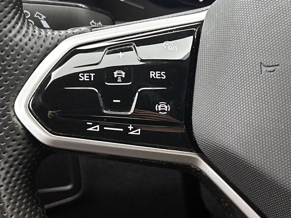 Volkswagen Tiguan 1.5 TSI R-Line | Automaat | Airco | R-line uit 2021, foto 6