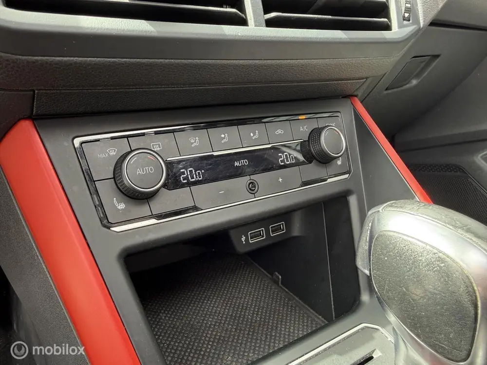 Volkswagen Polo 2.0 TSI GTI DSG Pano.dak/Viritual/LED/Leder/ uit 2019, foto 15