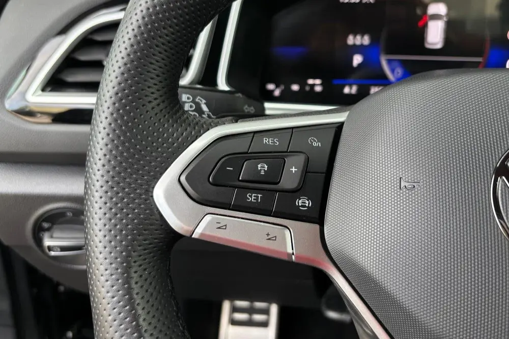 Volkswagen T-Roc 1.5 TSI R-Line | TREKHAAK | CAMERA | ADAPTI uit 2025, foto 18