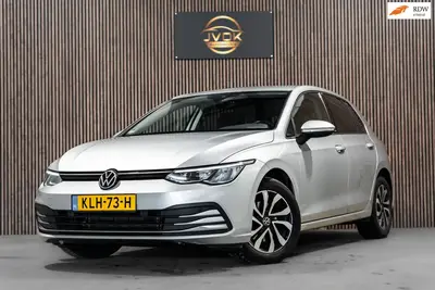 Volkswagen GOLF 1.0 eTSI Life DSG LED CAMERA PDC uit 2022