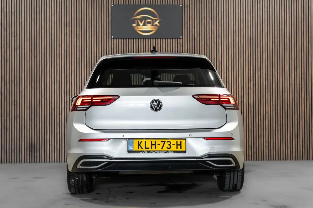 Volkswagen GOLF 1.0 eTSI Life DSG LED CAMERA PDC uit 2022, foto 10