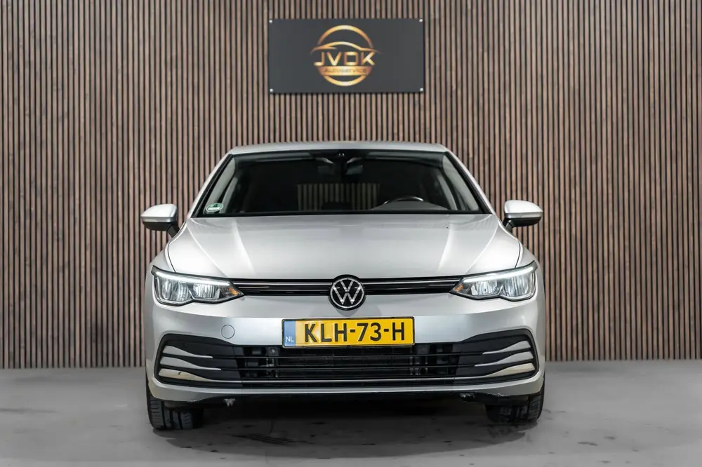 Volkswagen GOLF 1.0 eTSI Life DSG LED CAMERA PDC uit 2022, foto 4