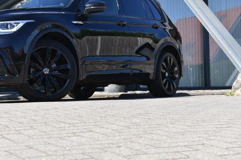 Volkswagen Tiguan 1.5 TSI R-Line Black Style | IQ.LIGHT | DE uit 2021, foto 16