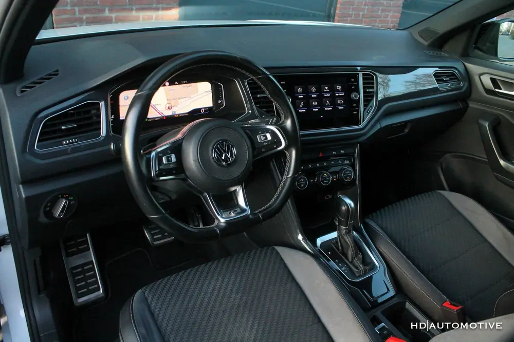 Volkswagen T-Roc 1.5 TSI DSG 3xR-Line VIRTUAL ACC CAMERA uit 2019, foto 3