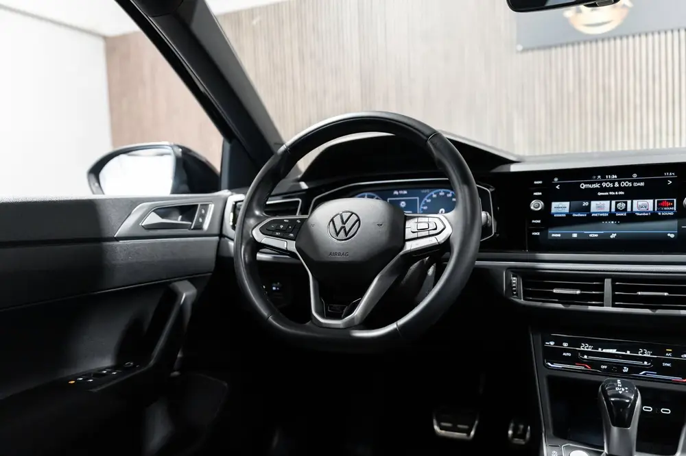 Volkswagen Taigo 1.5 TSI R-Line DSG PANO LED Keyless uit 2023, foto 13