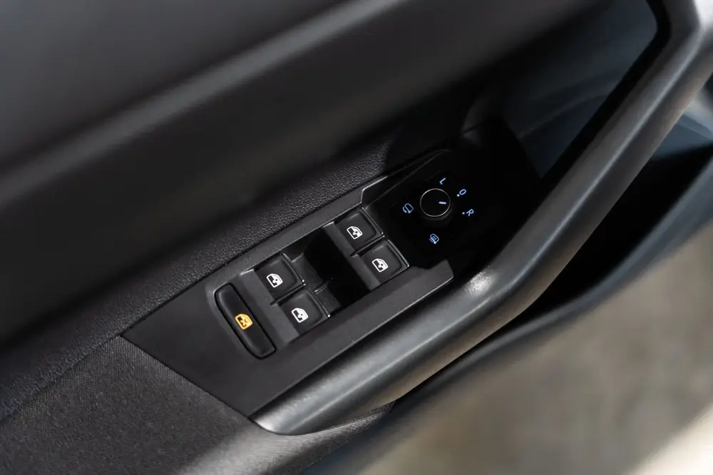 Volkswagen Taigo 1.5 TSI R-Line DSG PANO LED Keyless uit 2023, foto 19