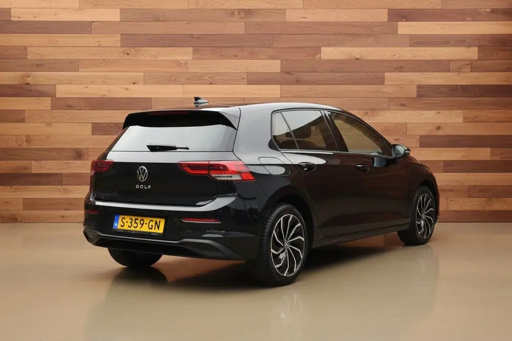 Volkswagen Golf 1.0 TSI Life | 17" LMV | LOUNGE PAKKET | VER uit 2023, foto 5