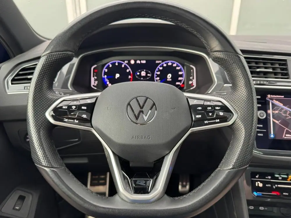 Volkswagen Tiguan 1.5TSI 150pk DSG R-Line Black Style | Pano uit 2023, foto 13