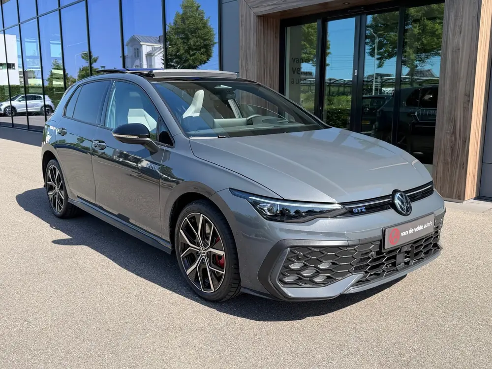 Volkswagen Golf 1.5 eHybrid 272pk GTE | Panoramadak | Leder uit 2025, foto 4
