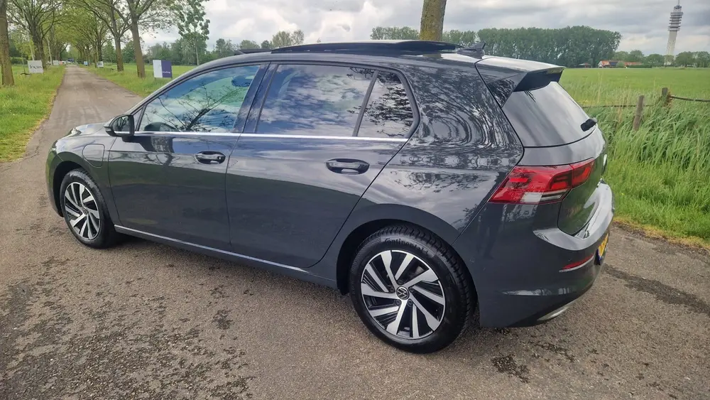 Volkswagen Golf 1.4 eHybrid Style, 1e eig, pano, camera, tre uit 2022, foto 6