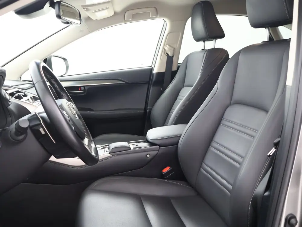 Lexus NX 300h AWD Luxury Line | Dealeronderhouden | Lederen uit 2019, foto 14