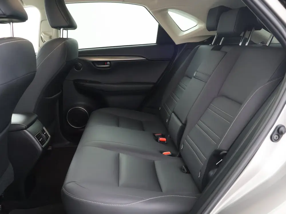 Lexus NX 300h AWD Luxury Line | Dealeronderhouden | Lederen uit 2019, foto 15
