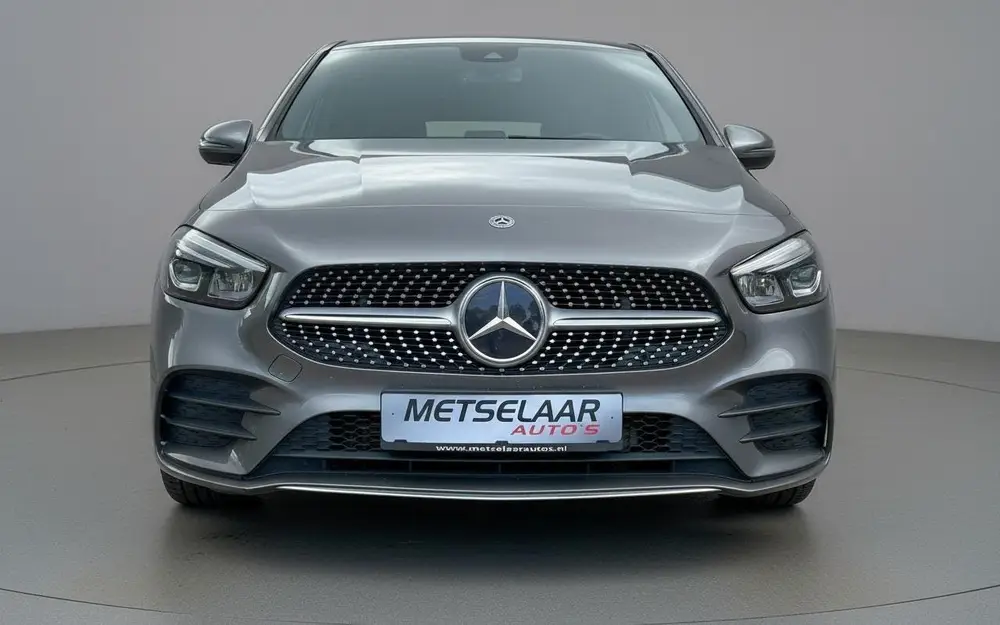Mercedes-Benz B-Klasse 220 4MATIC Premium Plus AMG Styling uit 2019, foto 12