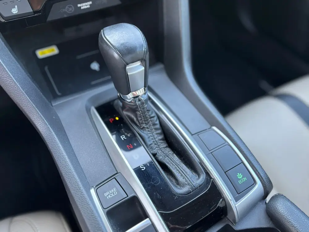 Honda Civic 1.5 i-VTEC Executive Aut/Leder/Camera/Schuifdak uit 2019, foto 11