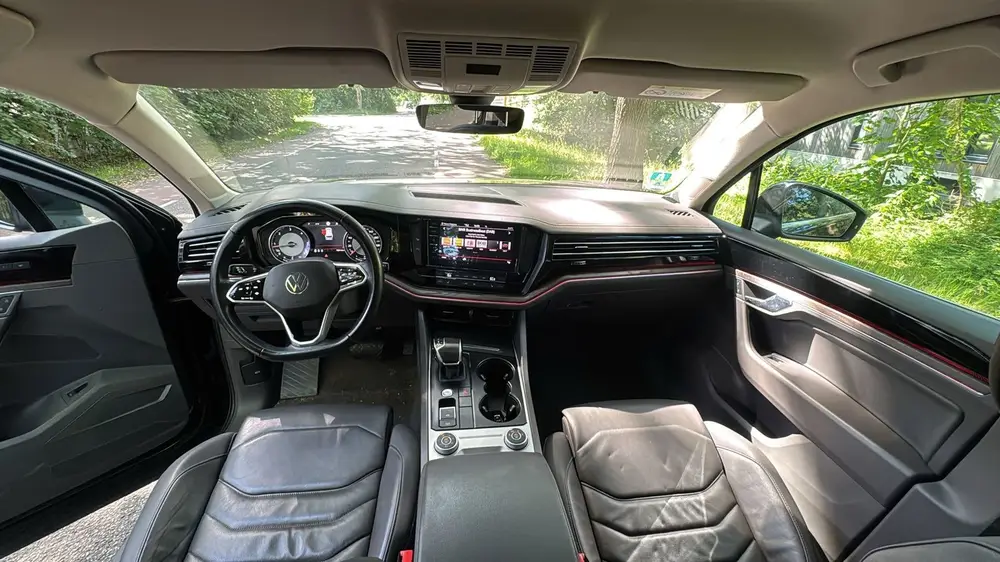 Volkswagen Touareg 3.0 V6 TDI Highline 4MOTION 170KW uit 2020, foto 11