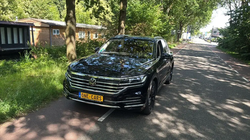 Volkswagen Touareg 3.0 V6 TDI Highline 4MOTION 170KW uit 2020, foto 2