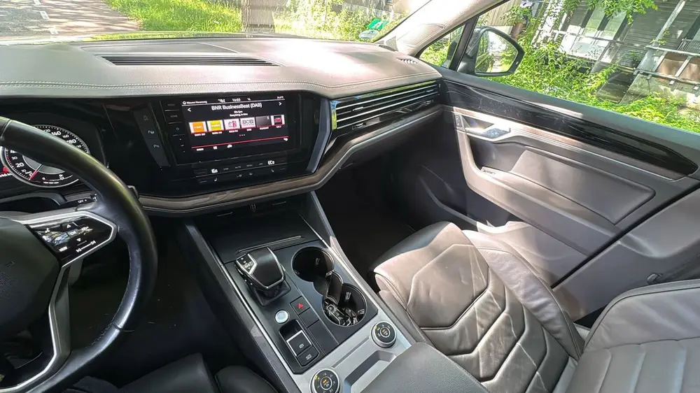 Volkswagen Touareg 3.0 V6 TDI Highline 4MOTION 170KW uit 2020, foto 6