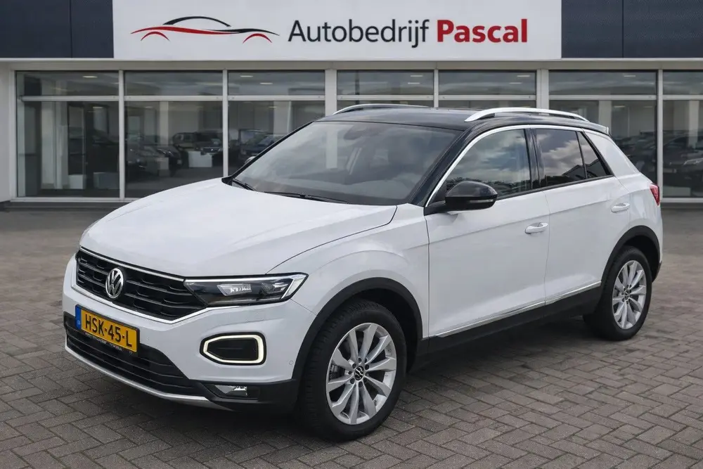 Volkswagen T-Roc 1.5 TSI Life | Automaat | IQ Light | ErgoAc uit 2024