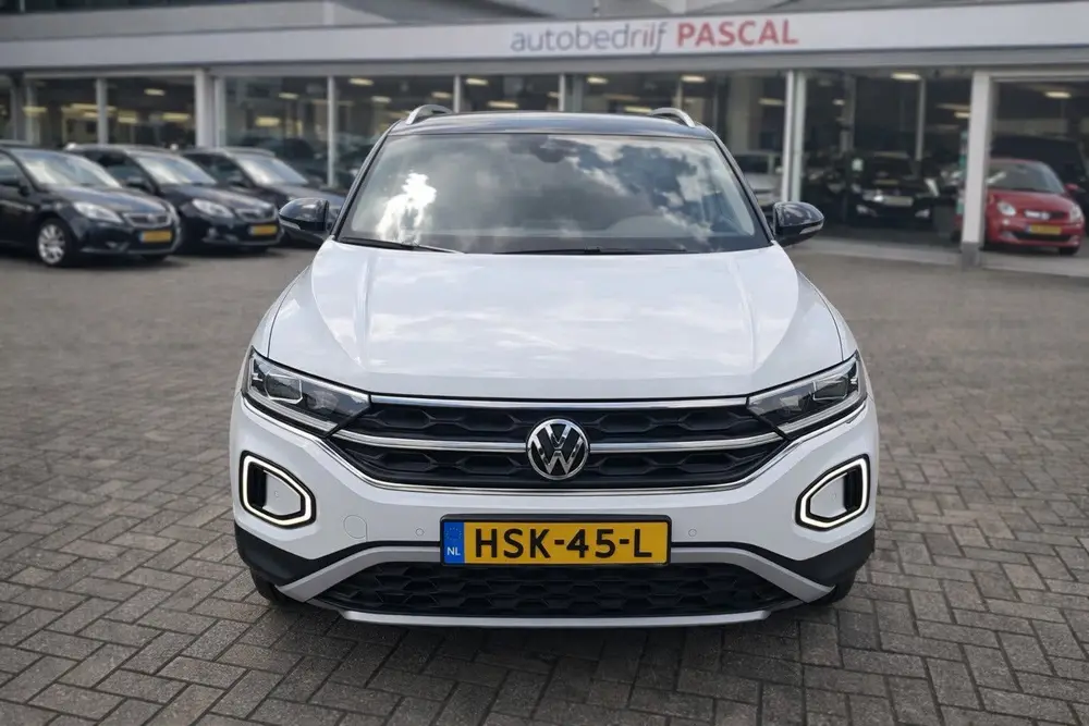 Volkswagen T-Roc 1.5 TSI Life | Automaat | IQ Light | ErgoAc uit 2024, foto 6