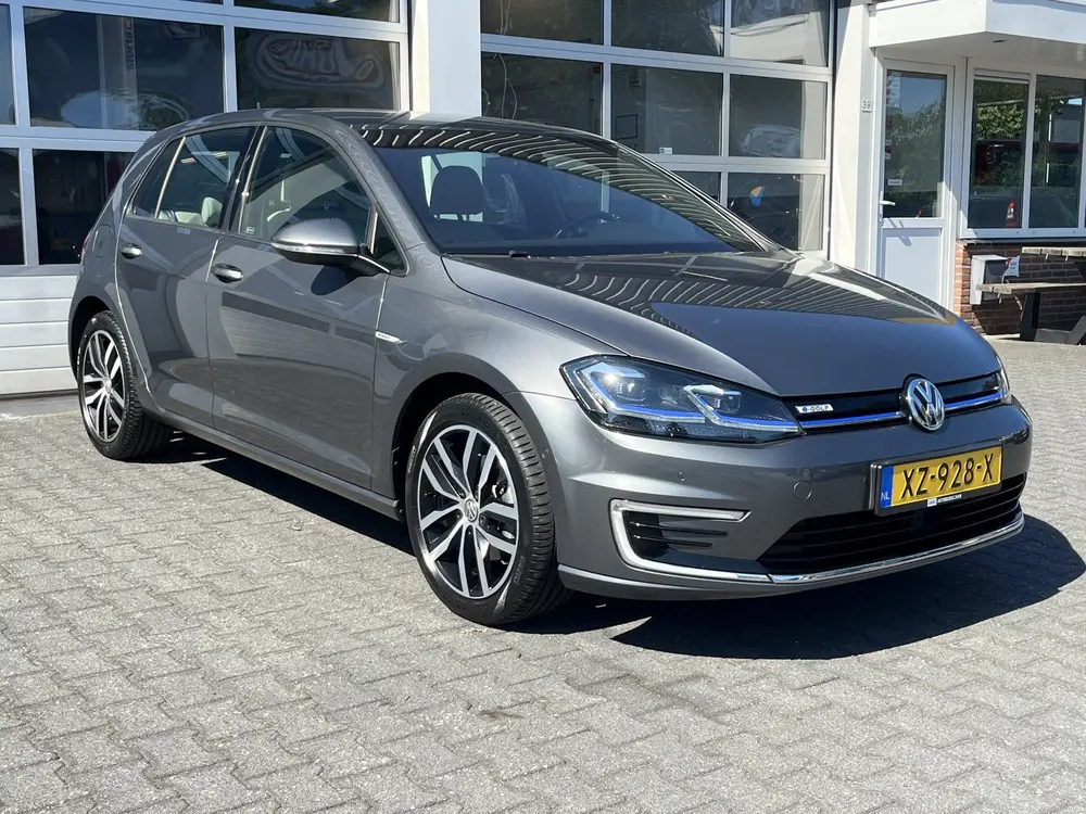 Volkswagen E-Golf 100% Elektrisch Airco Cruise controle Virt uit 2019