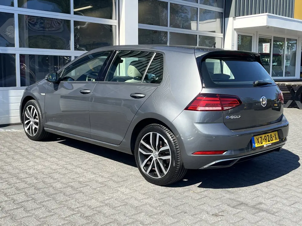 Volkswagen E-Golf 100% Elektrisch Airco Cruise controle Virt uit 2019, foto 3