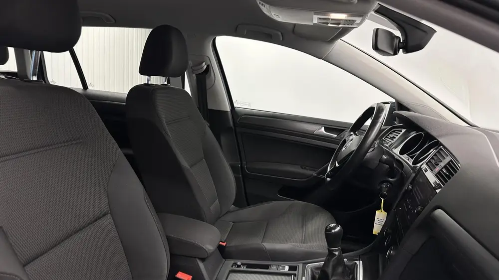 Volkswagen Golf 1.0 TSI Comfortline NAVI CRUISE ECC LM CARPL uit 2020, foto 4