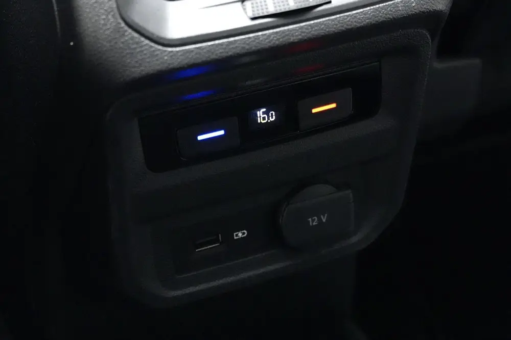 Volkswagen Tiguan 2.0 TSI 4Motion 3x R-Line Automaat 230 PK uit 2019, foto 19